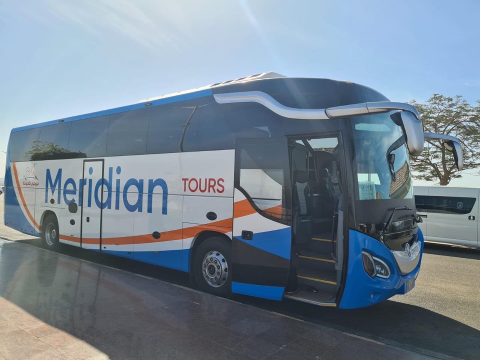 Bus Pariwisata